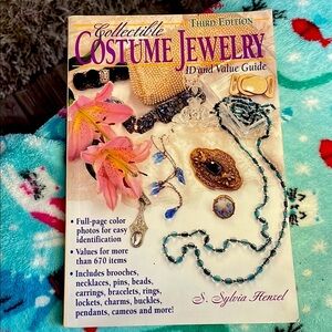Collectible Costume Jewelry Guide Book